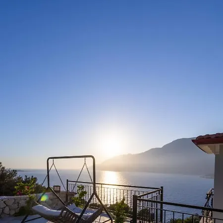 Hotel Guemues Yazar Kas