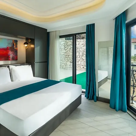 Guemues Yazar Hotel Kas