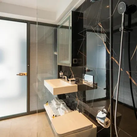 Guemues Yazar Κας