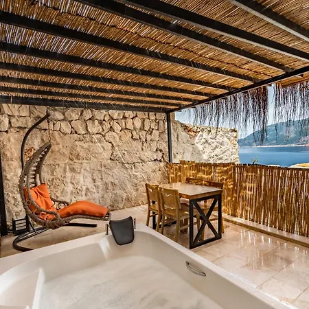 Guemues Yazar Hotel