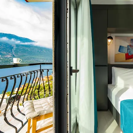 Guemues Yazar Κας