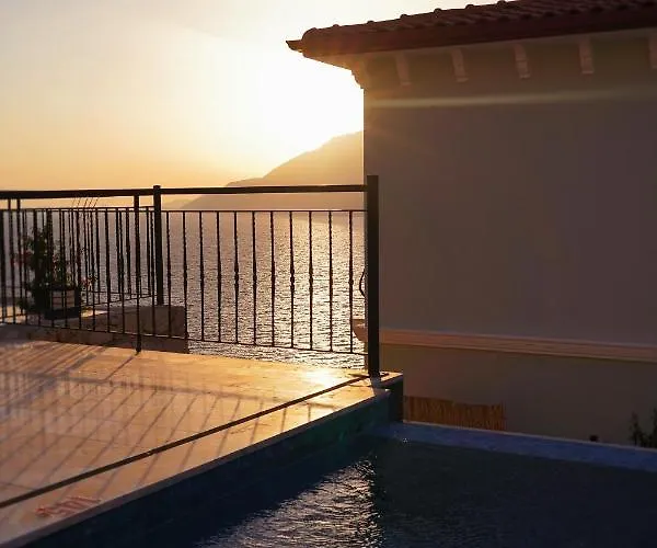 Hotel Guemues Yazar 3*