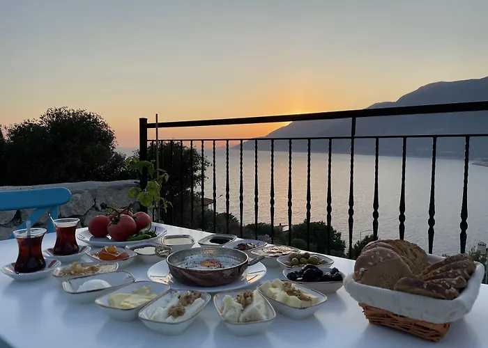 Hotel Guemues Yazar Kas