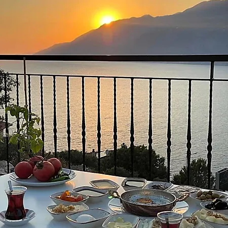 Hotel Guemues Yazar Kaş