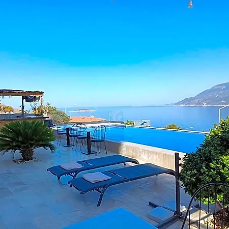 Guemues Yazar Hotel Kaş