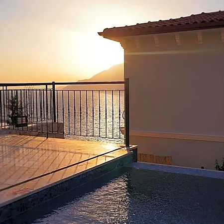 Hotel Guemues Yazar 3*