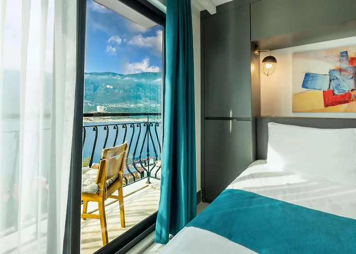 Guemues Yazar Hotel Kaş